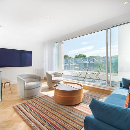 Stunning Two Bed Apartment Rh8 伦敦 外观 照片