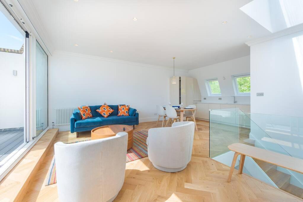 Stunning Two Bed Apartment Rh8 伦敦 外观 照片